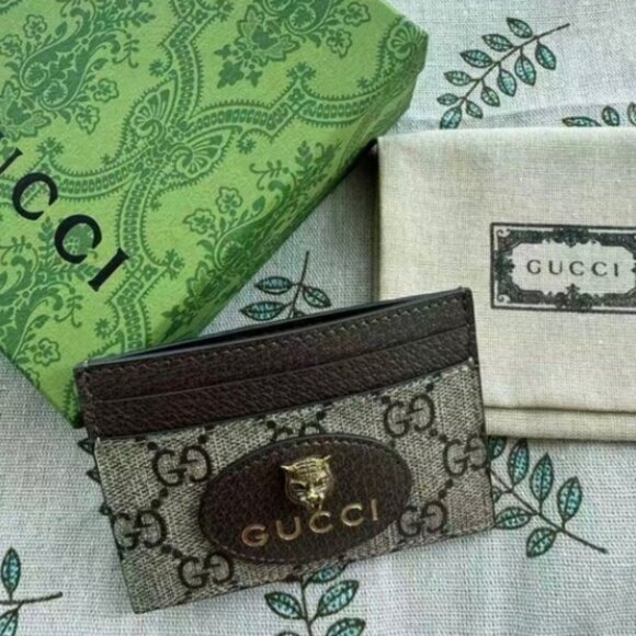 Fashionable Gucci Card Holder with Double G Logo - Picture 1 of 5